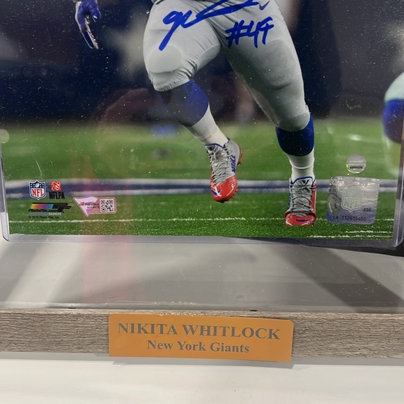 Giants Nikita Whitlock signed 8x10 photo framed in 11/14 frame - Picture 2 of 3